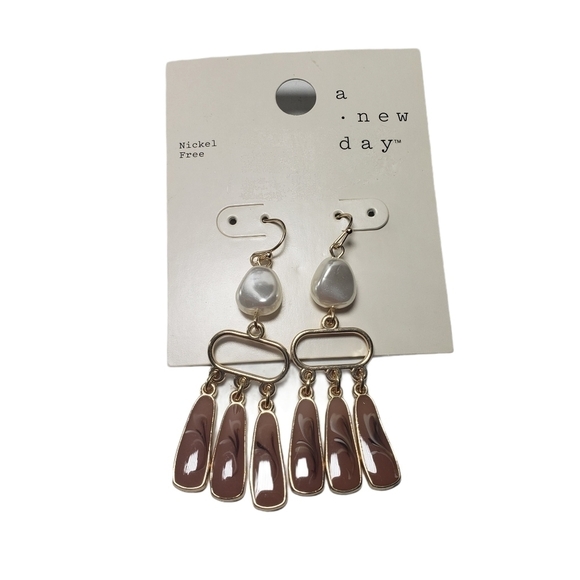 A New Day Tan Drop Hook Earrings Sz OS - Picture 2 of 5